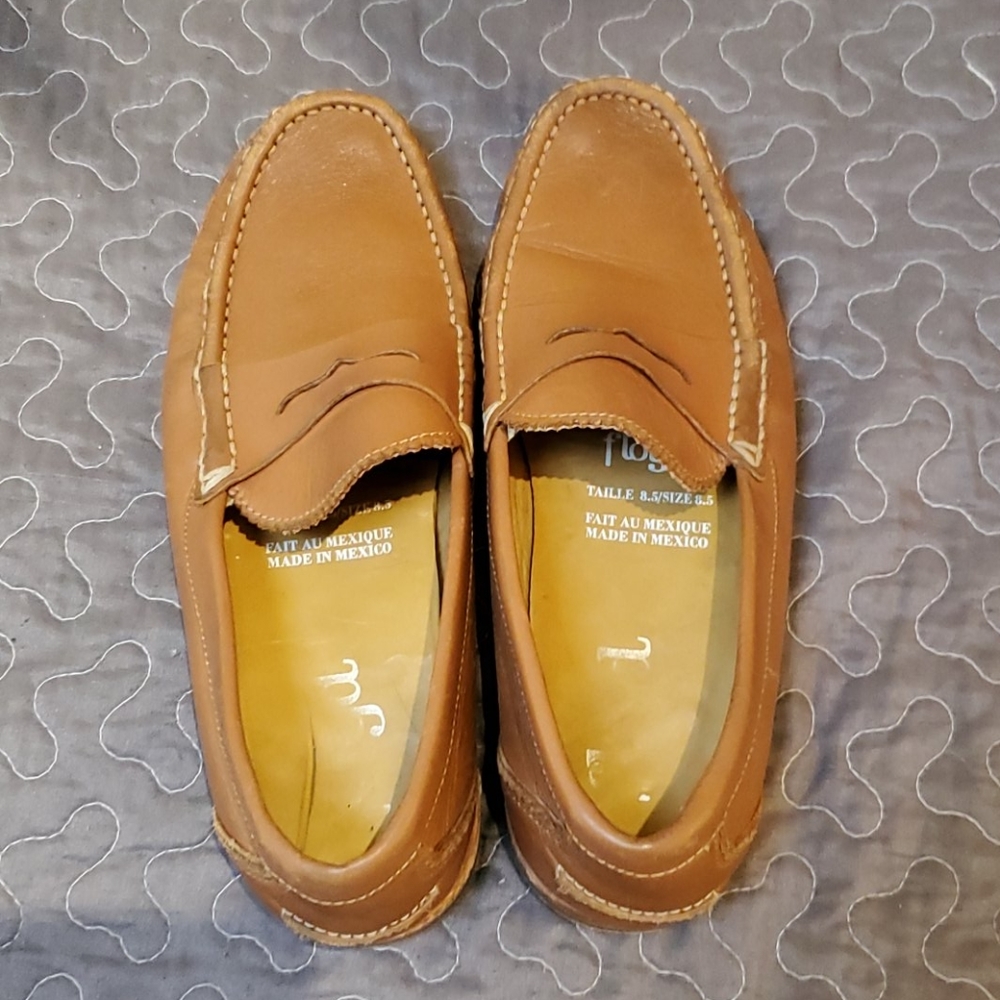 Leather man's shoes